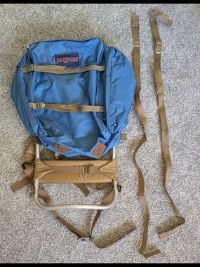 Vintage Blue/Tan Jansport External Metal Frame Hiking Backpack Hip Belt 3 Pocket